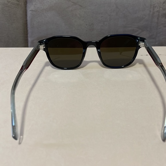 FENDI 53mm Rectangular Sunglasses In Black - Picture 4 of 7